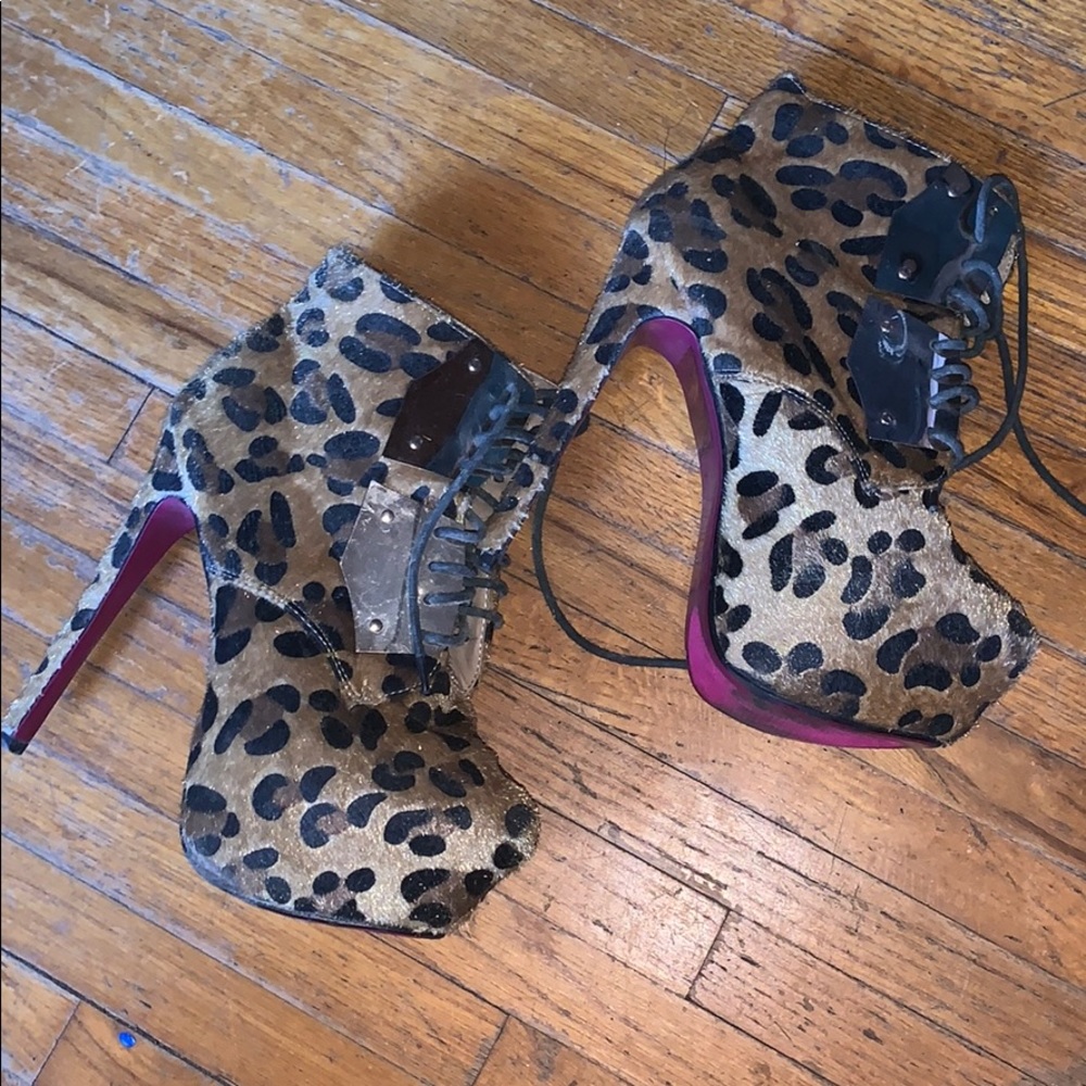 Cleopatra platform heels